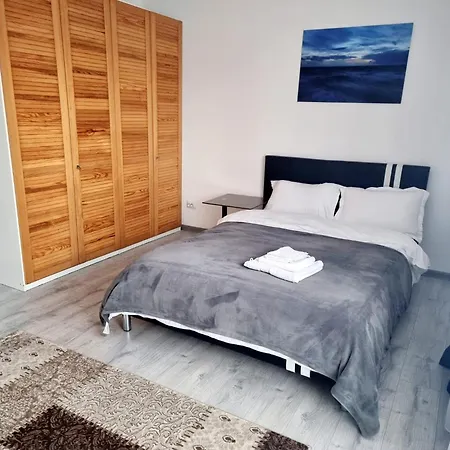 Apartment Feel Like *